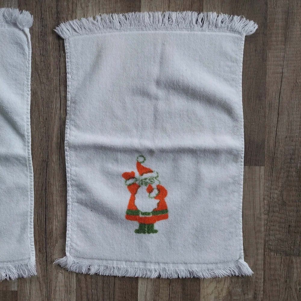 Vintage Mod Kitschy Christmas Hand Towels